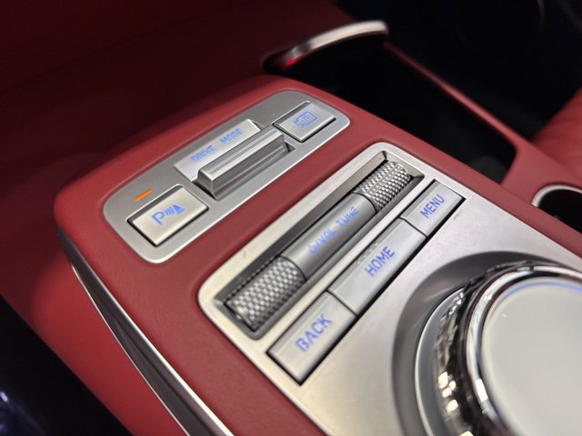 Used 2025 Genesis GV70 3.5T Sport w/ Sport Advanced Package image 30