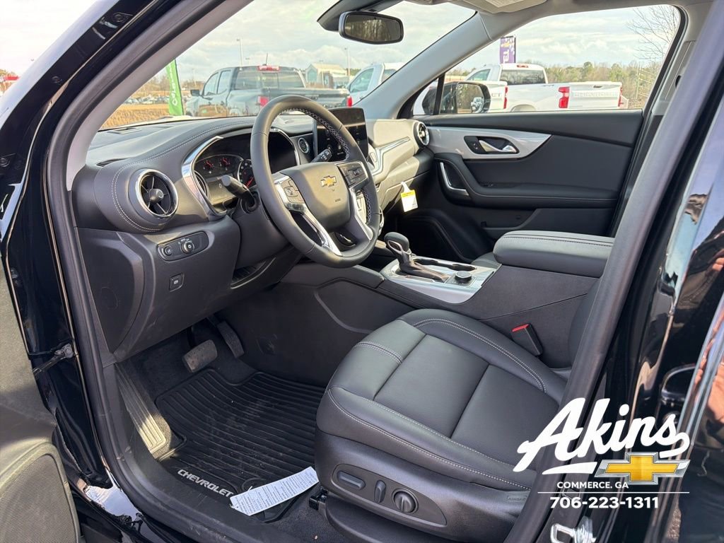 New 2026 Chevrolet Blazer LT w/ LPO, Black Sport Package FWD image 13