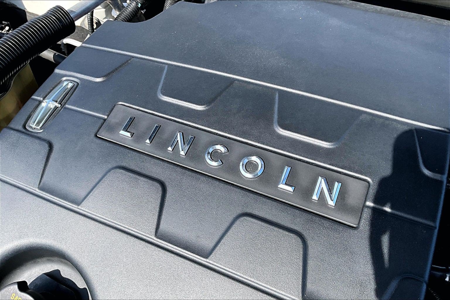 Used 2013 Lincoln MKS AWD image 30