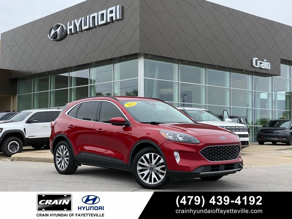 Used 2022 Ford Escape Titanium AWD/4WD video 1