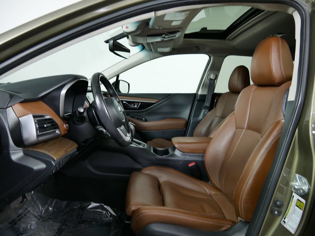 Used 2021 Subaru Outback Touring AWD/4WD image 15
