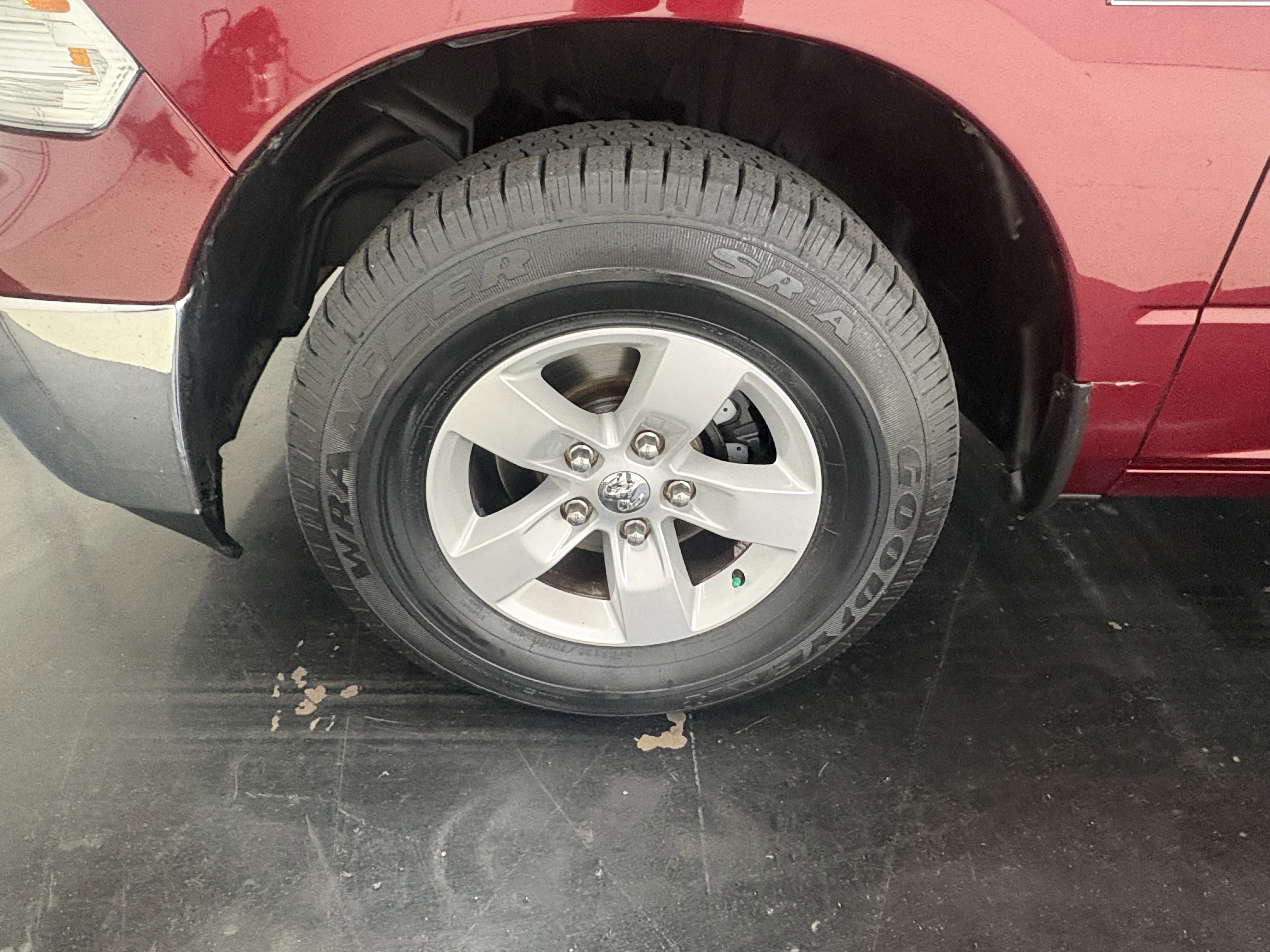 Used 2019 RAM 1500 Classic SLT image 12