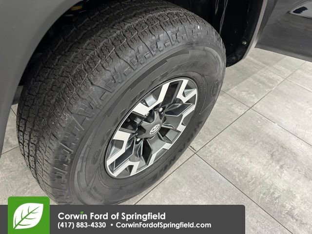 Used 2019 Toyota Tacoma TRD Off-Road image 36