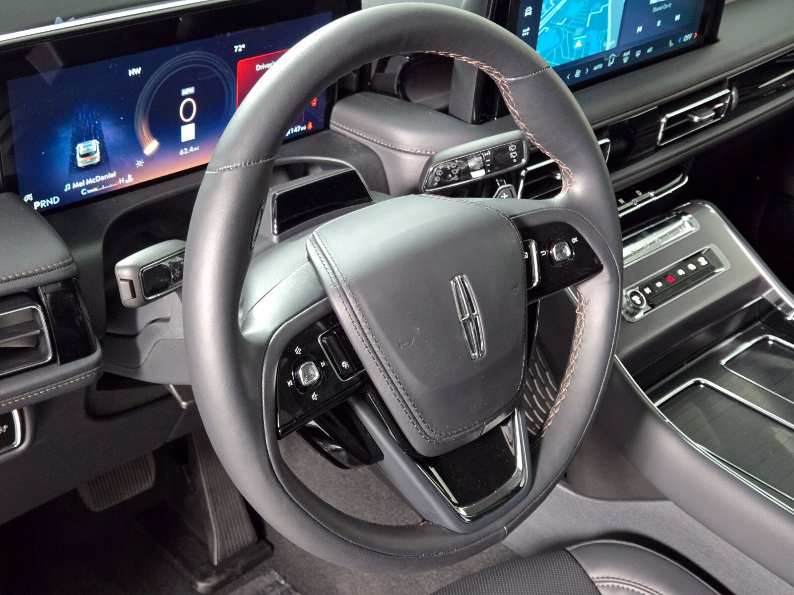 New 2026 Lincoln Aviator AWD image 25