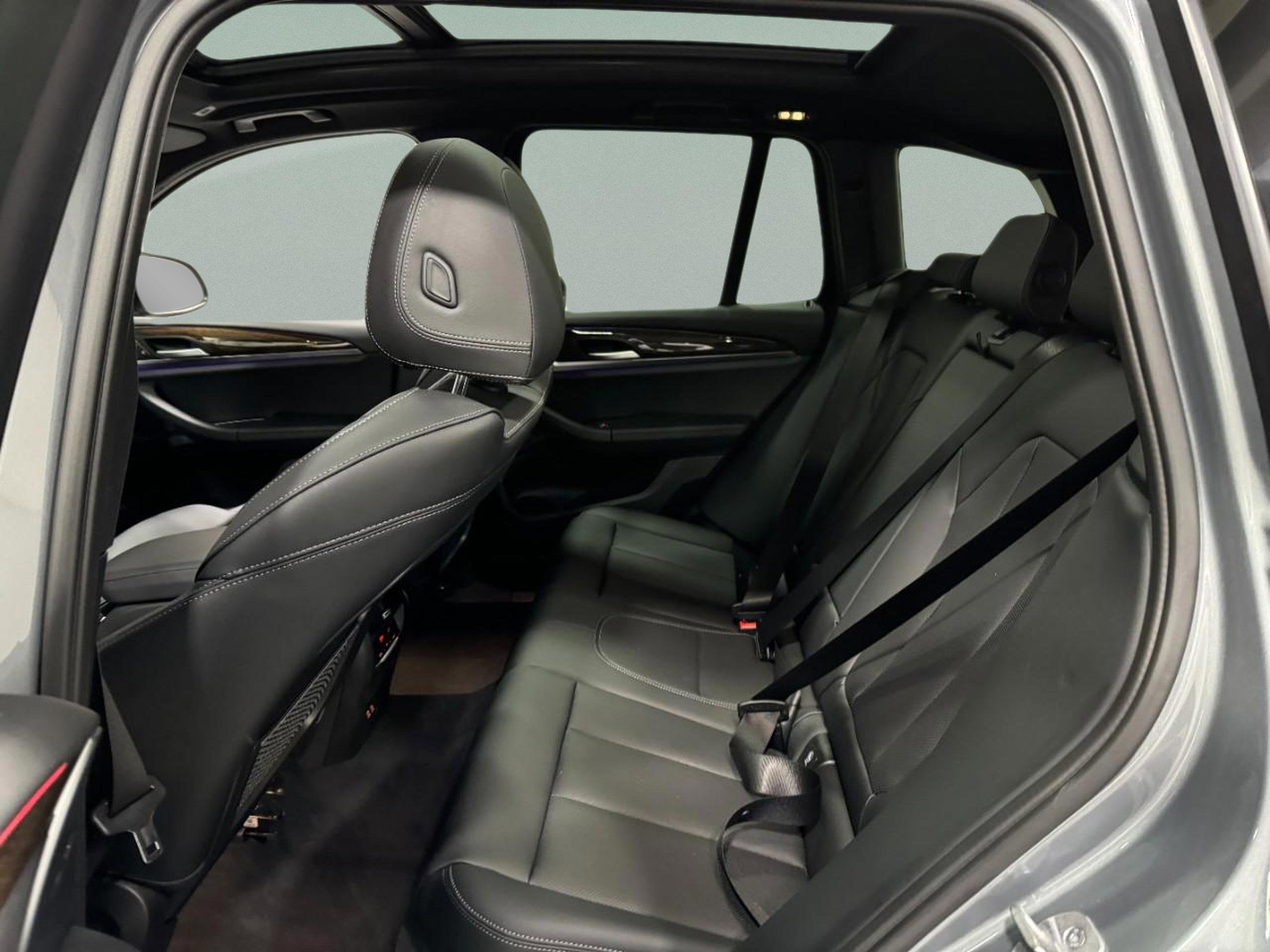 Used 2023 BMW X3 xDrive30i w/ Premium Package image 10