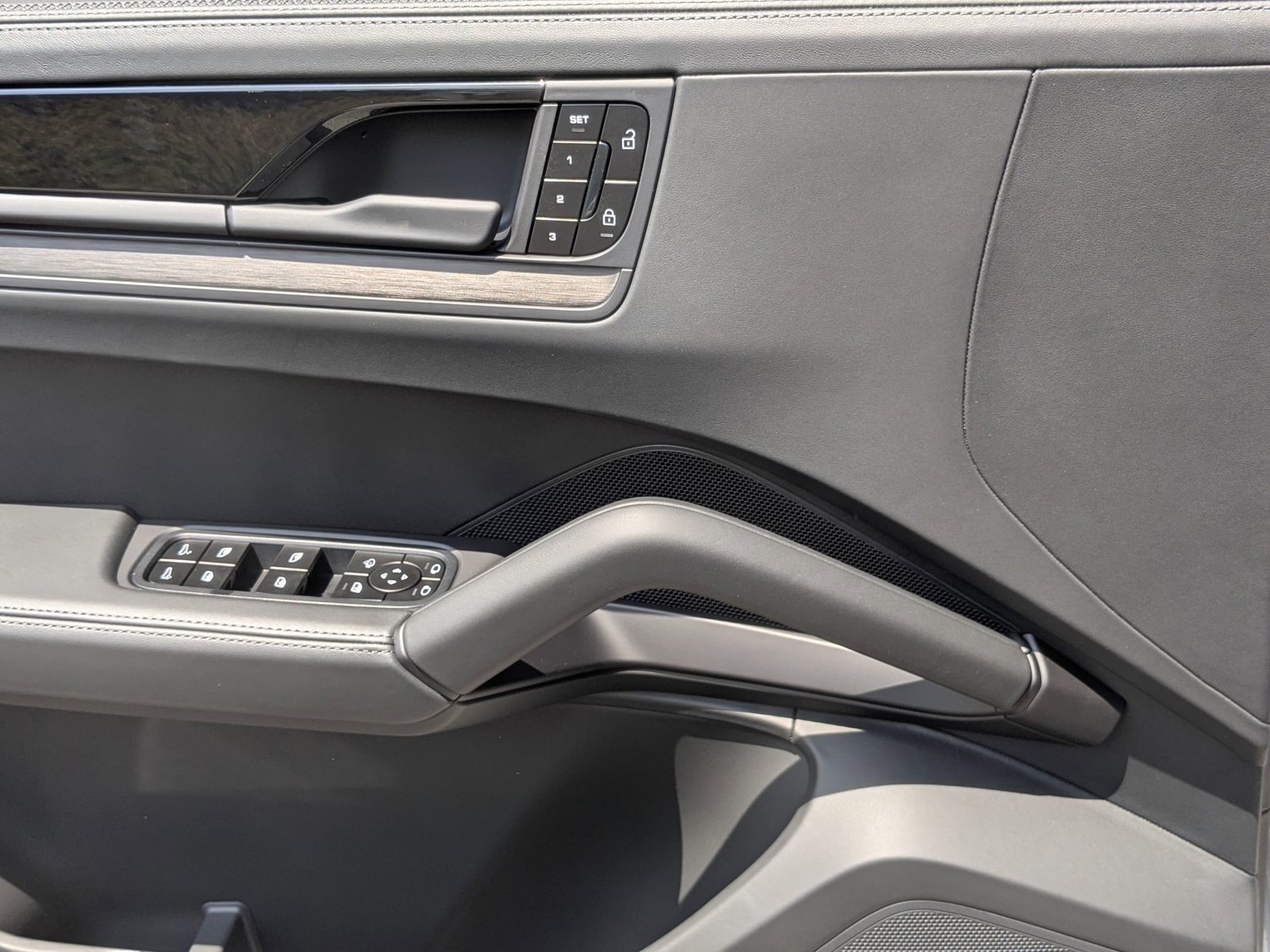 New 2026 Porsche Cayenne GTS AWD/4WD image 13
