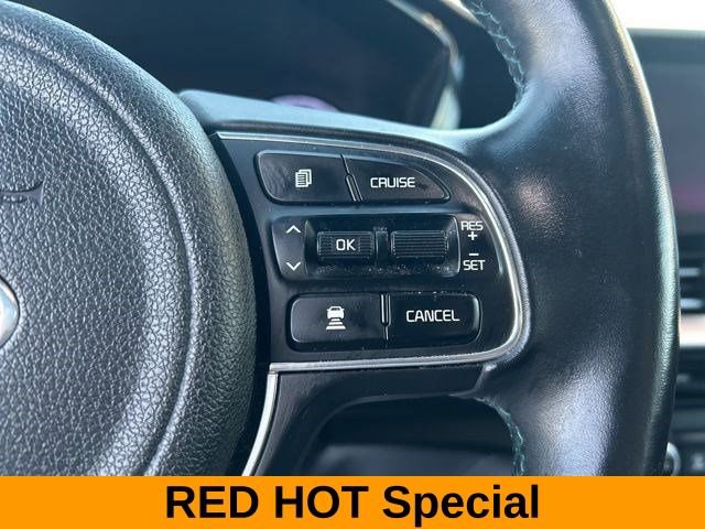 Used 2021 Kia Niro EX Premium w/ Cold Weather Package image 18