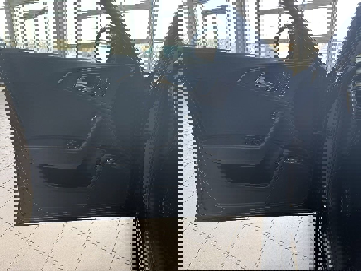 Used 2016 Audi A6 3.0T Premium Plus w/ S Line Sport Package image 14