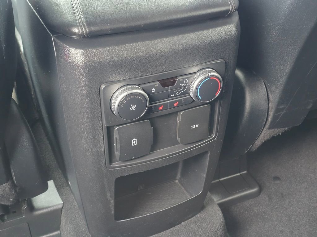 Used 2020 Ford Explorer XLT w/ Comfort Package image 19