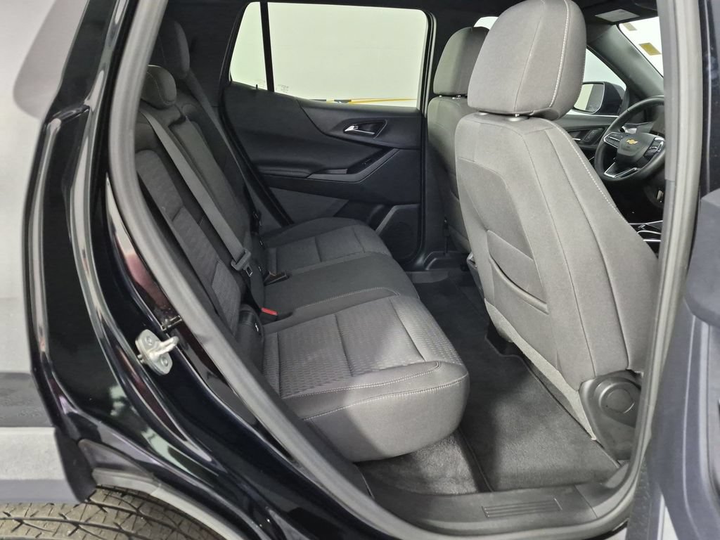 Certified 2025 Chevrolet Equinox LT FWD image 35