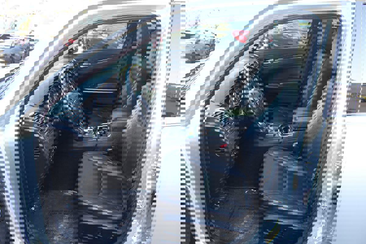 Used 2020 Chrysler 300 Limited image 17