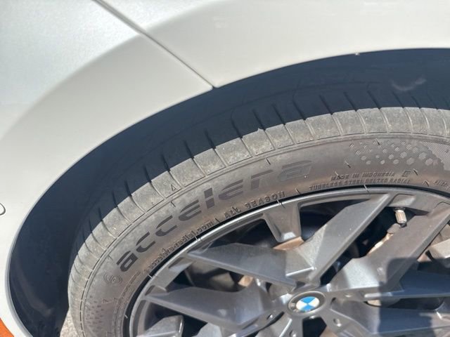 Used 2025 BMW 330i xDrive Sedan AWD/4WD image 10