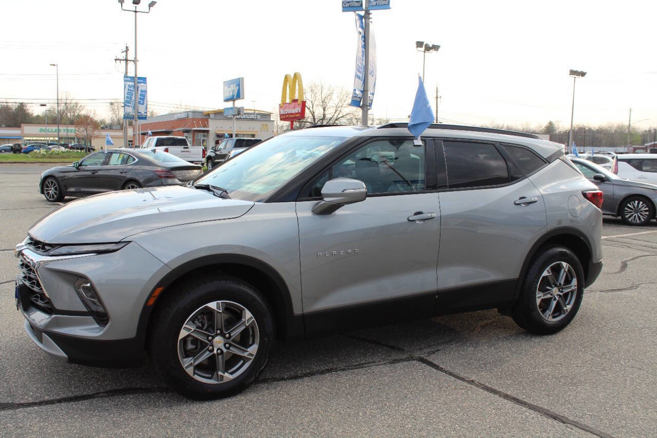 Used 2023 Chevrolet Blazer LT image 10