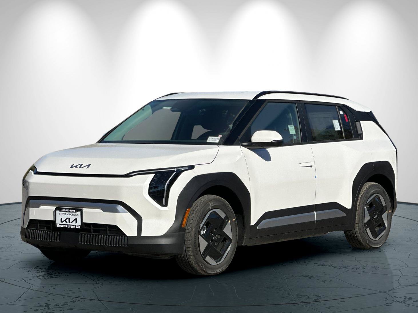 New 2027 Kia EV3 Wind FWD image 8