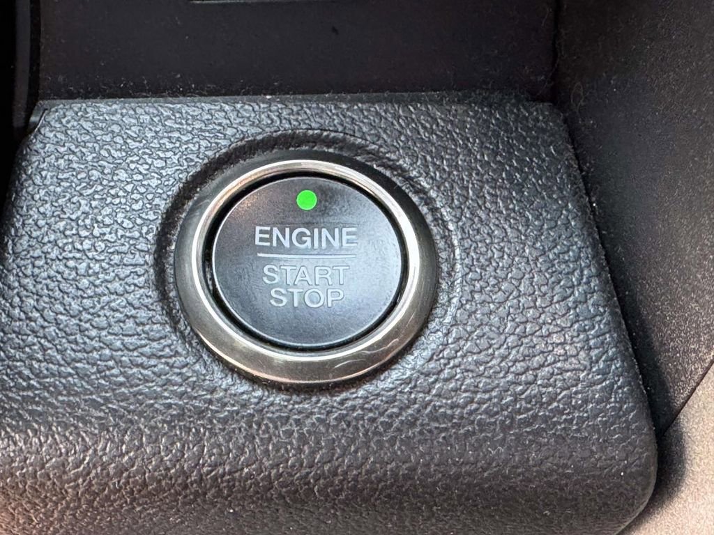 Used 2017 Ford F150 Raptor w/ Equipment Group 802A Luxury image 9