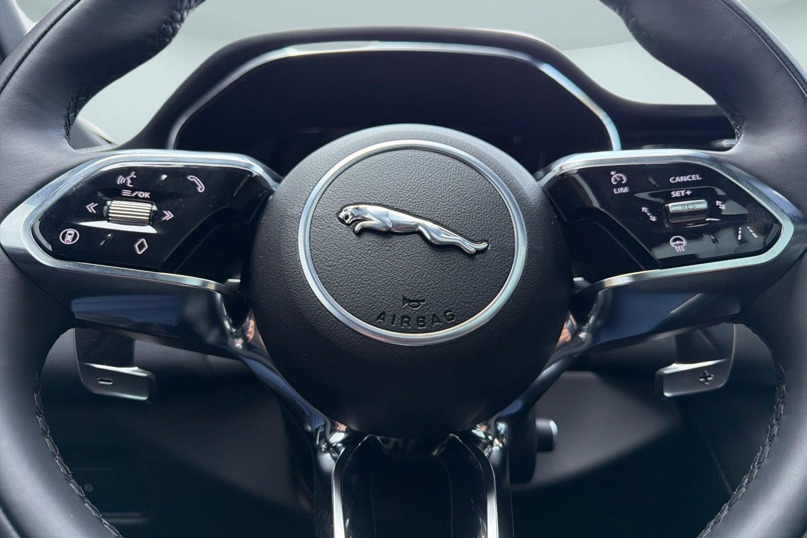 New 2026 Jaguar F-PACE R-Dynamic S AWD/4WD image 10