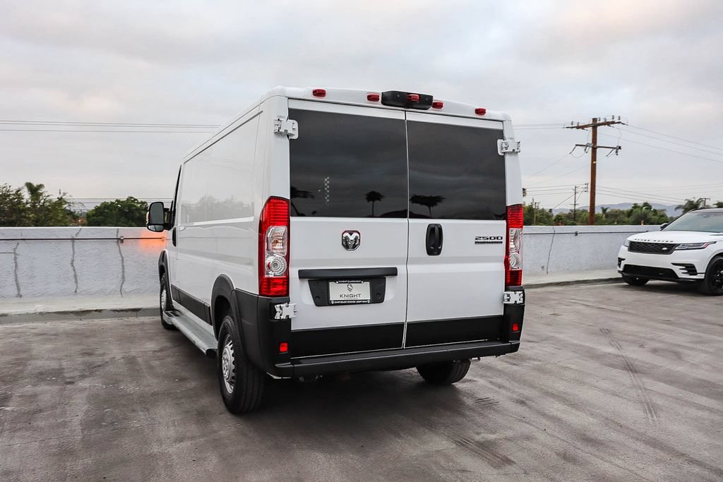 Used 2025 RAM ProMaster 2500 FWD image 7