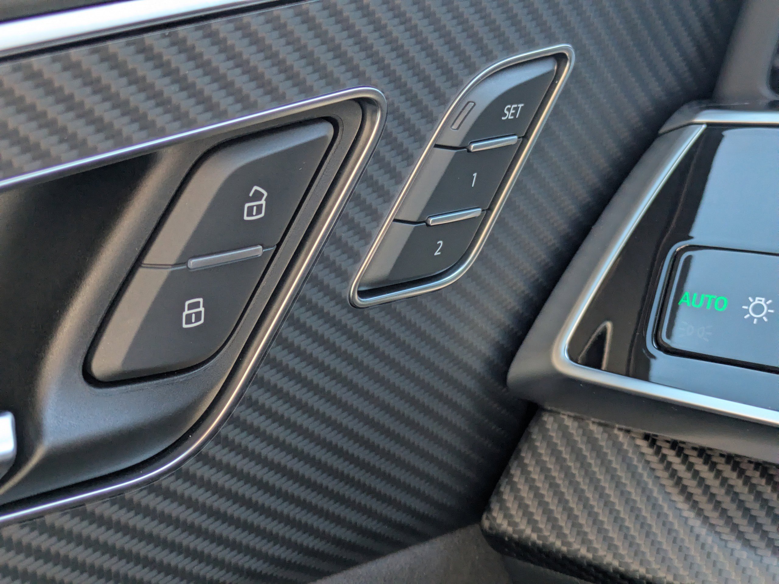 Used 2025 Audi RS Q8 performance image 28