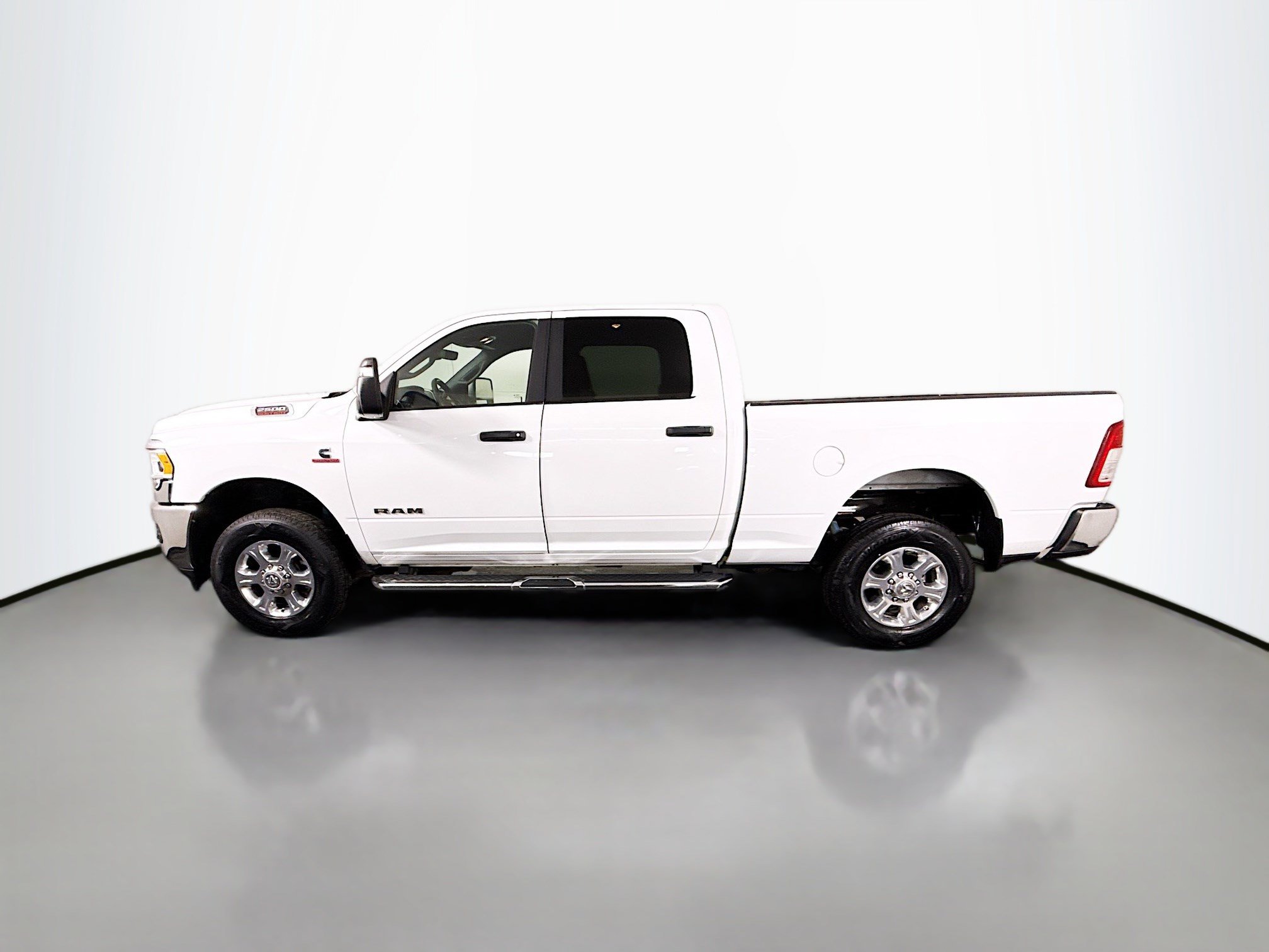 Used 2024 RAM 2500 Big Horn w/ Off Road Package AWD/4WD image 6