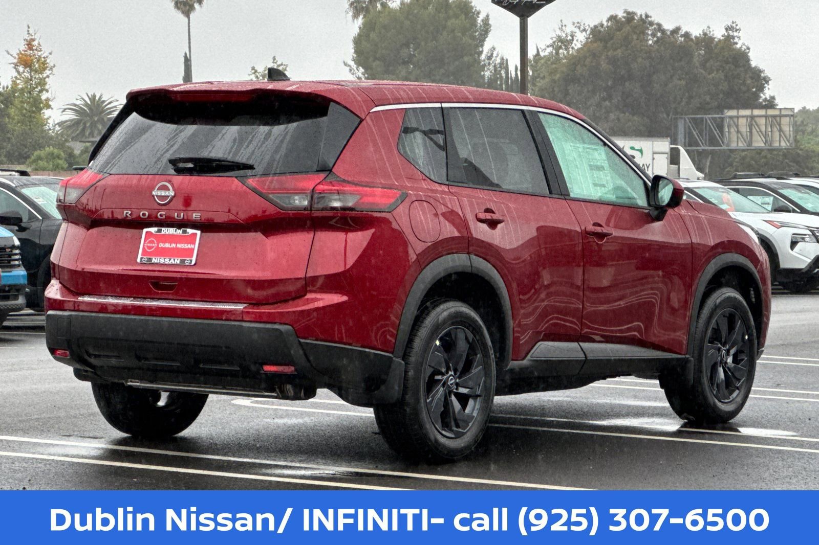 New 2026 Nissan Rogue SV FWD image 4