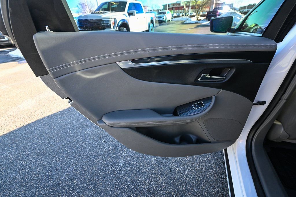 Used 2018 Chevrolet Impala LS image 22