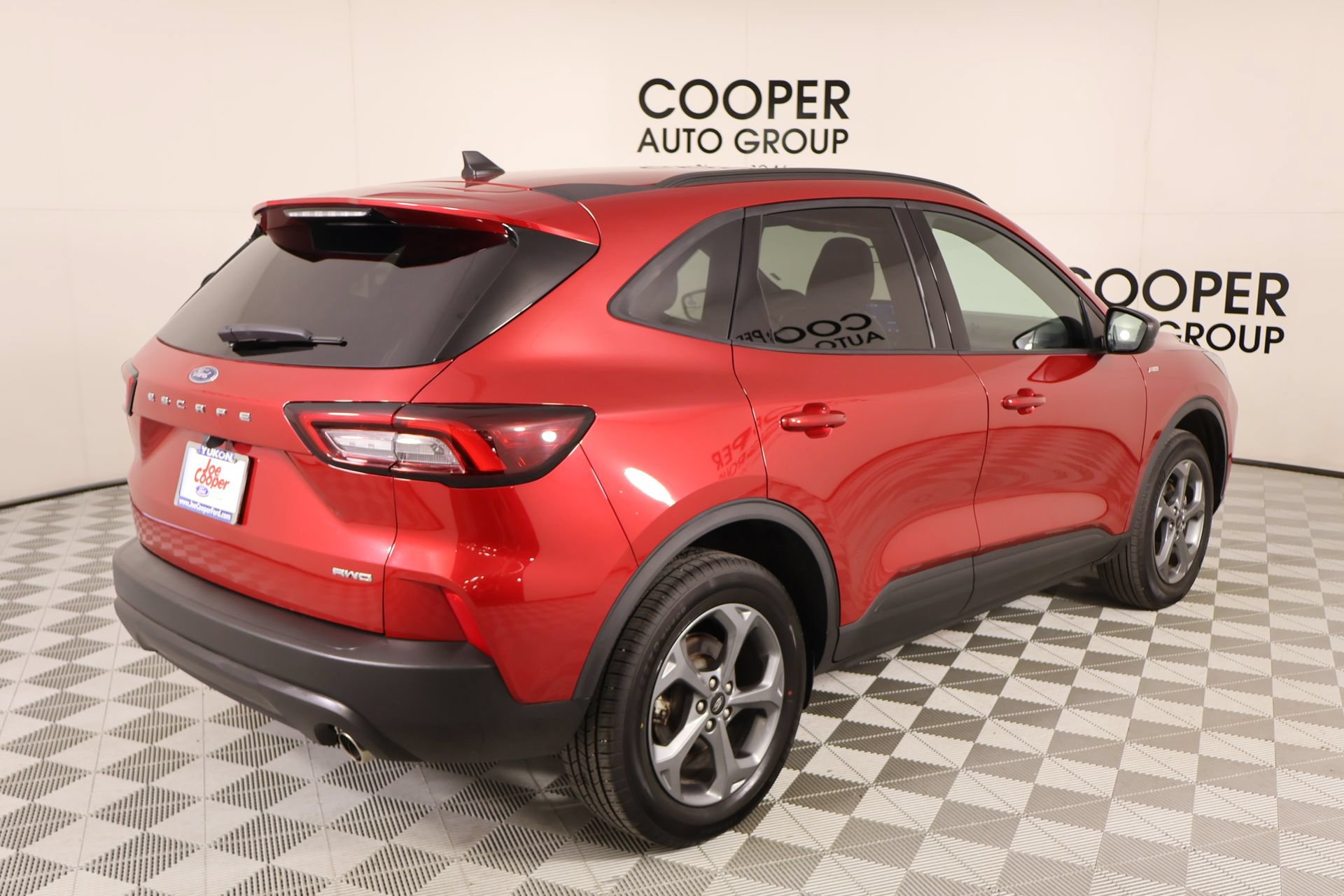 Used 2025 Ford Escape ST-Line AWD/4WD image 19
