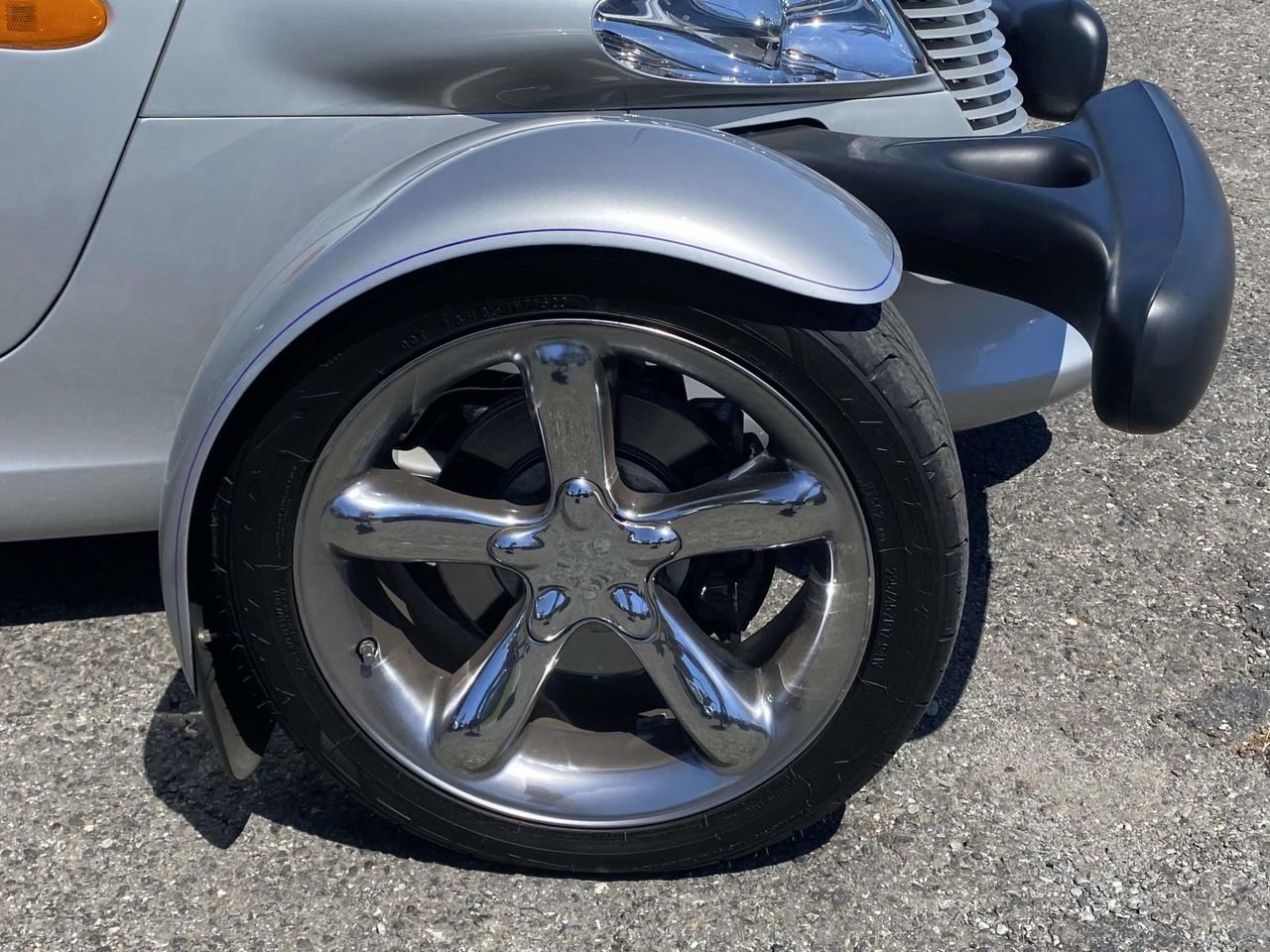 Used 2000 Plymouth Prowler RWD image 9
