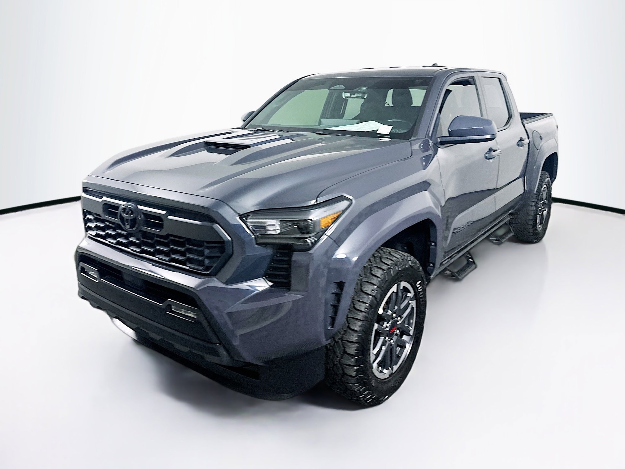 Used 2024 Toyota Tacoma TRD Sport AWD/4WD image 3