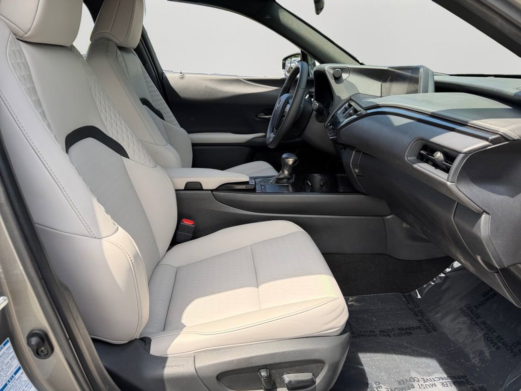 Certified 2020 Lexus UX 250h w/ Accessory Package AWD/4WD image 8
