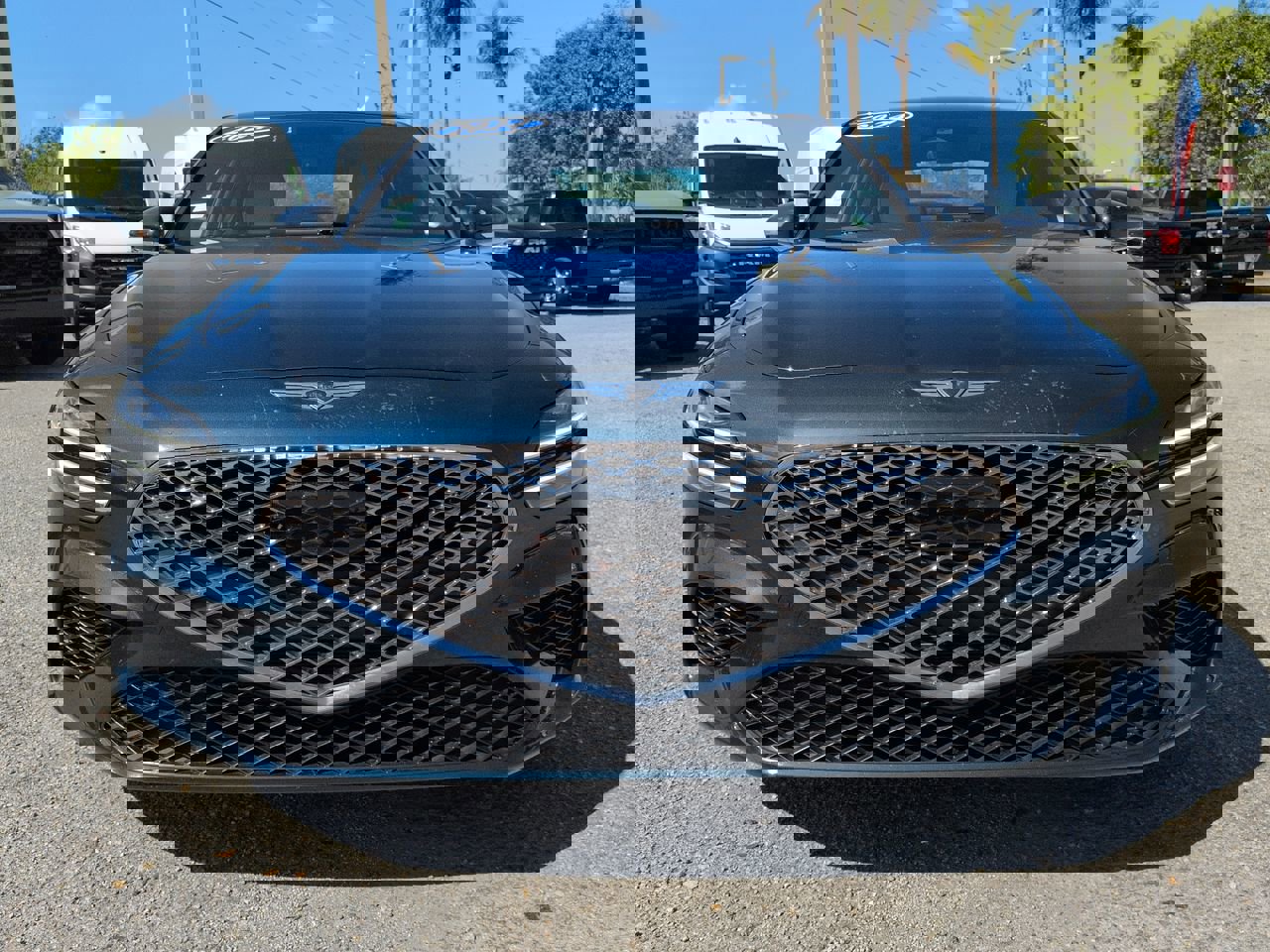 Used 2024 Genesis G70 2.5T image 3