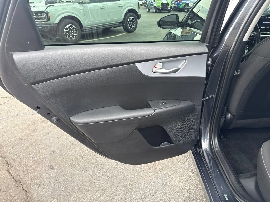 Used 2023 Kia Forte LXS FWD image 25
