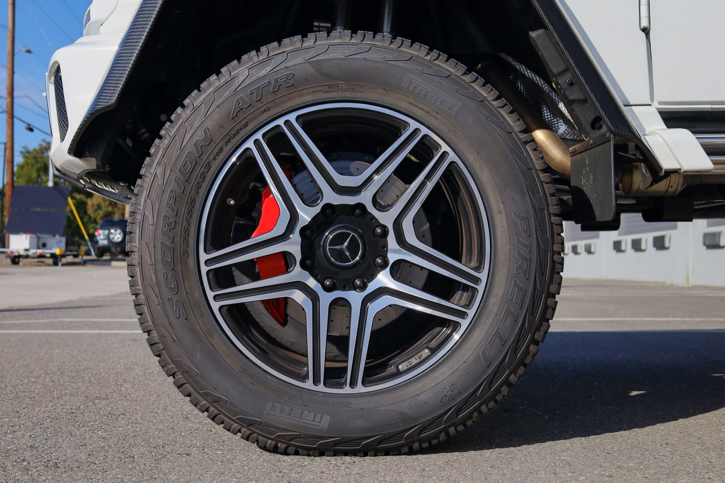 Used 2017 Mercedes-Benz G 550 Squared image 12