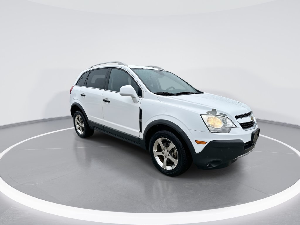 Used 2012 Chevrolet Captiva Sport LS FWD image 2