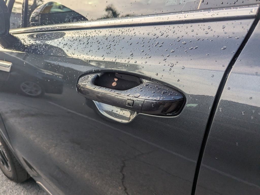 Used 2024 Kia Sorento S w/ Panoramic Sunroof Package FWD image 20