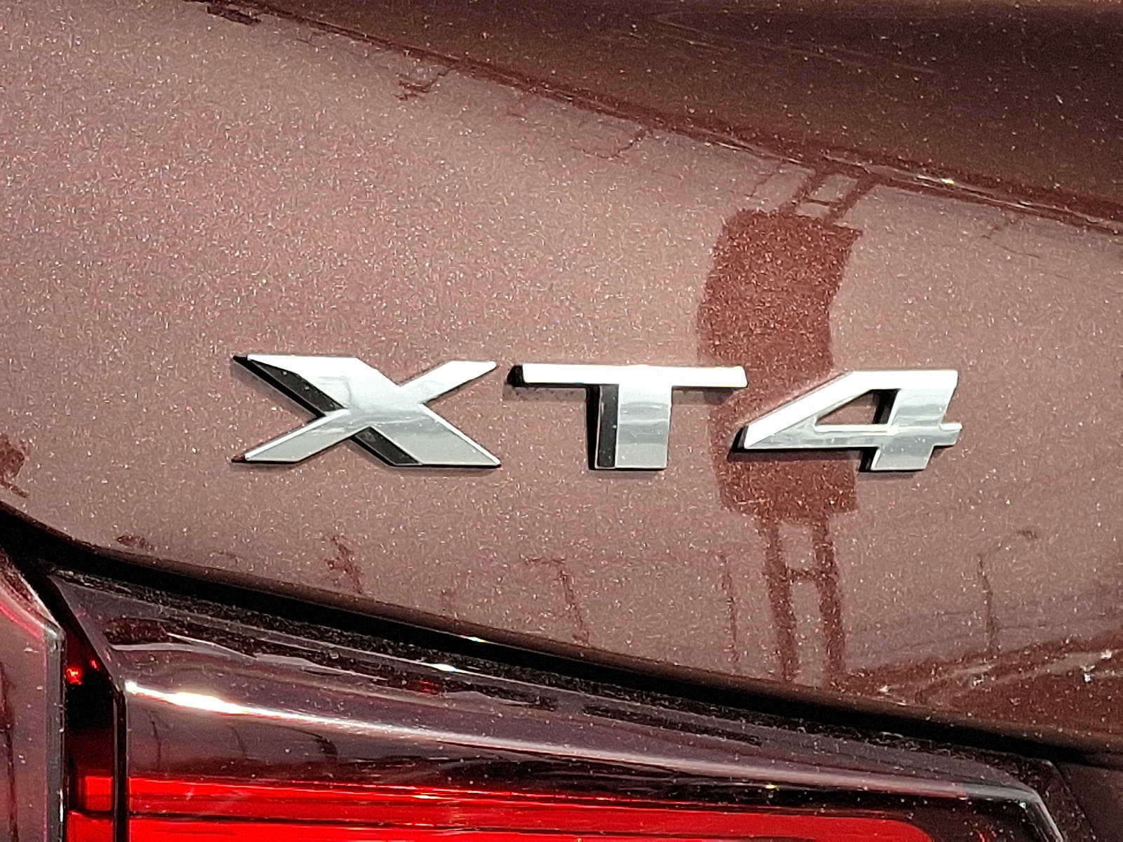 Used 2023 Cadillac XT4 Luxury w/ Cold Weather Package image 30