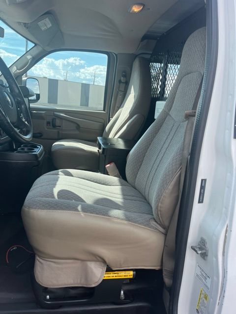 Used 2012 Chevrolet Express 2500 RWD image 27