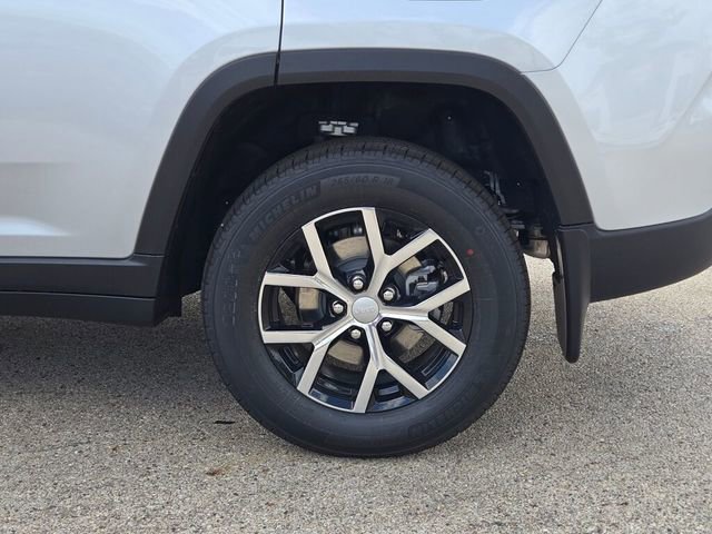 New 2025 Jeep Grand Cherokee Limited w/ Luxury Tech Group II image 16