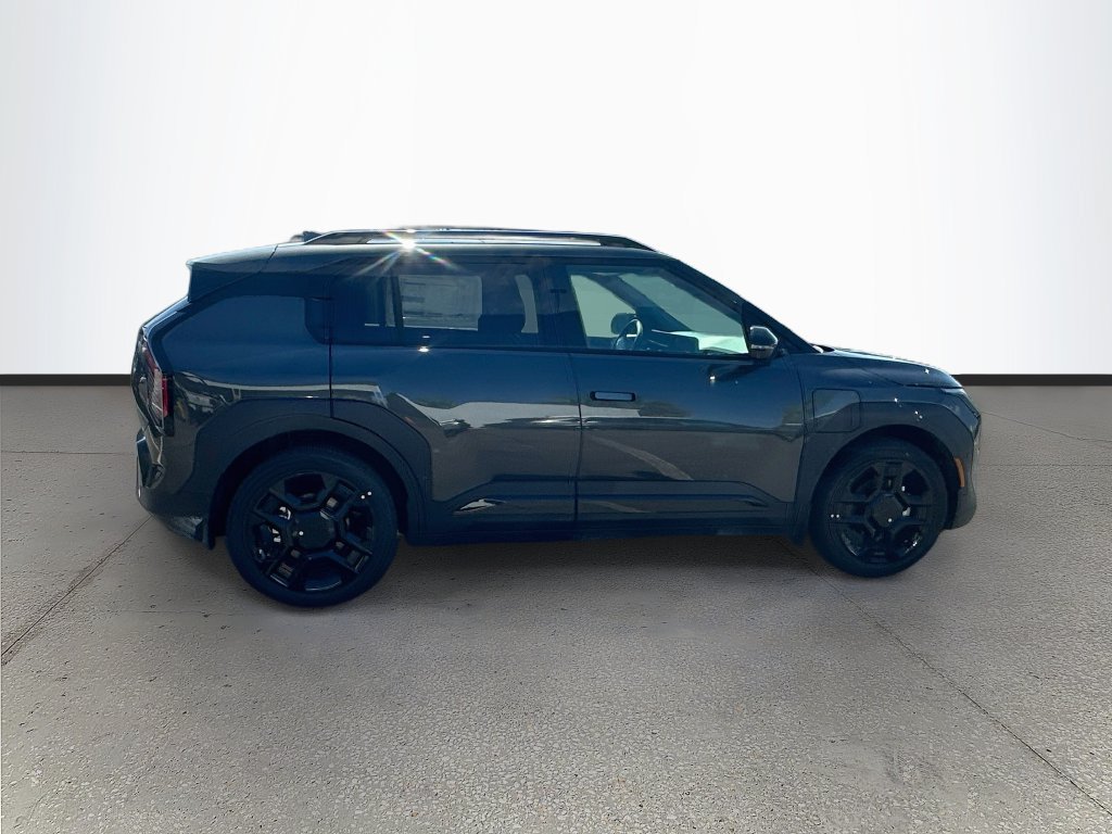 New 2027 Kia EV3 Land FWD image 8