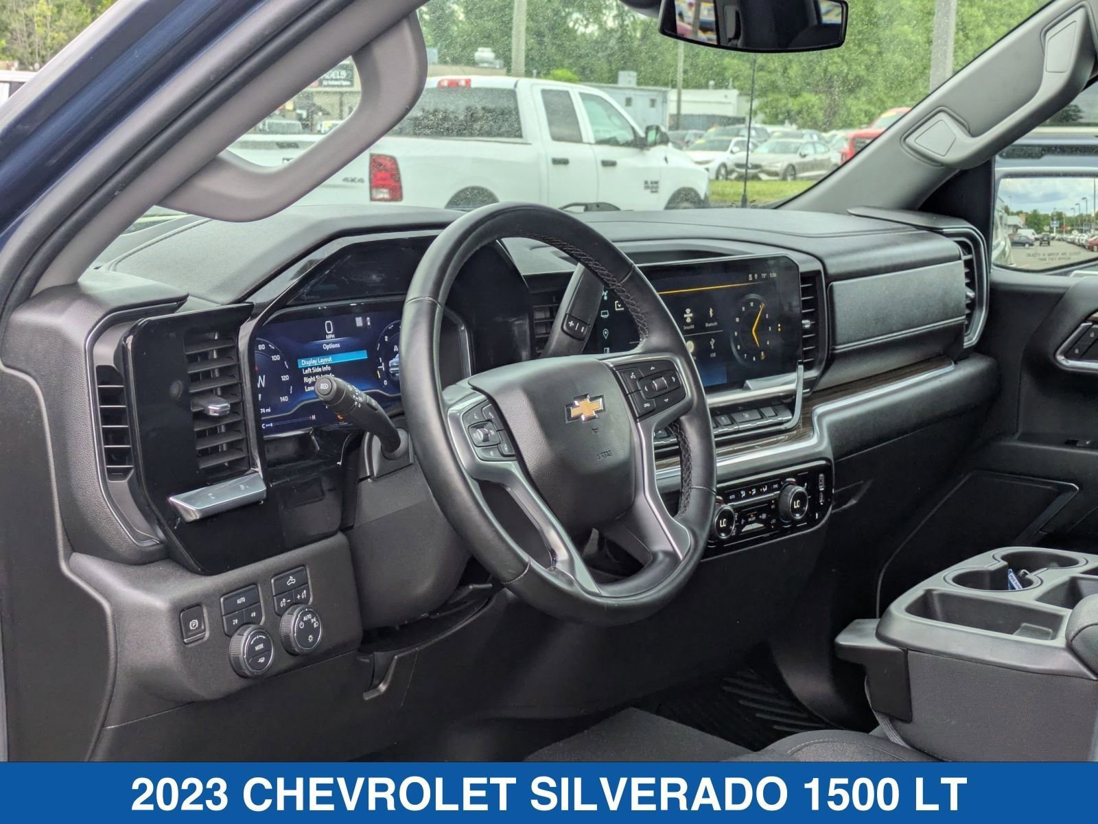 Used 2023 Chevrolet Silverado 1500 LT AWD/4WD image 15