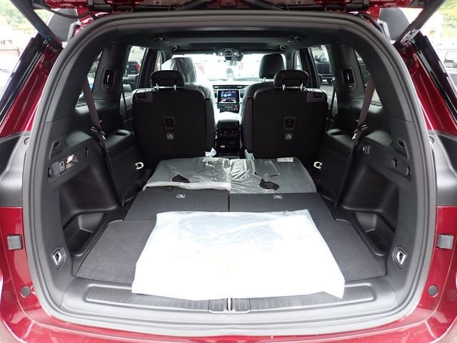 New 2025 Jeep Grand Cherokee L Altitude image 6