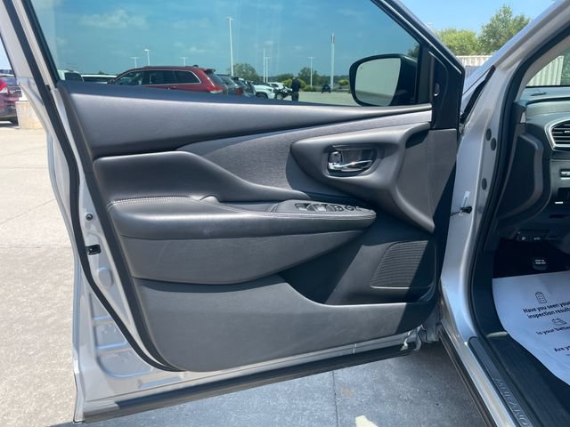Used 2020 Nissan Murano SV FWD image 21