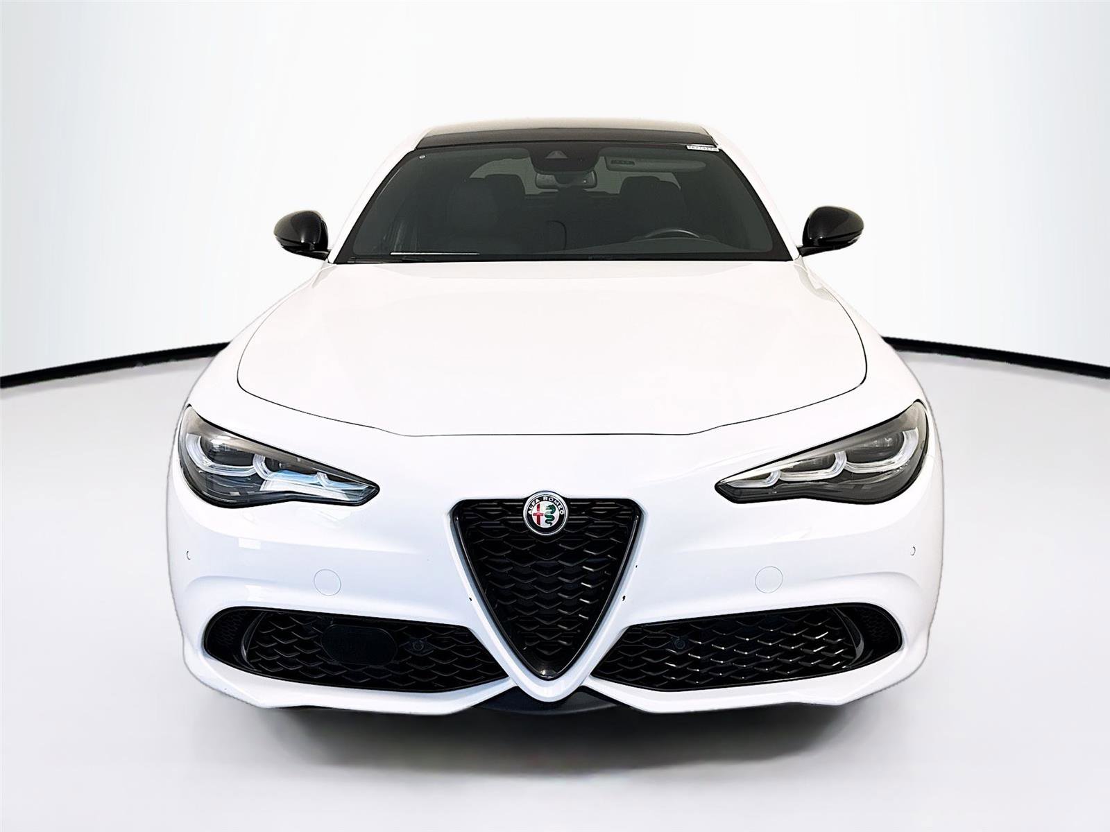 Used 2024 Alfa Romeo Giulia Veloce image 26