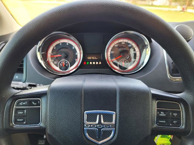 Used 2019 Dodge Grand Caravan SE w/ UConnect Hands-Free Group image 22