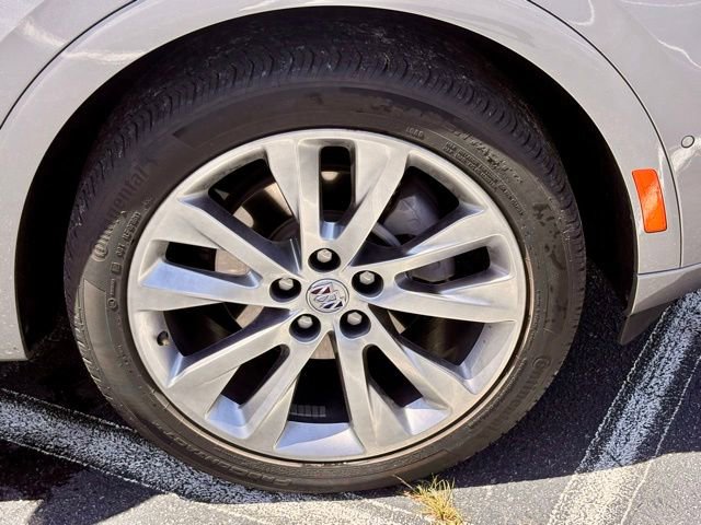 Used 2023 Buick Envision Avenir FWD image 29