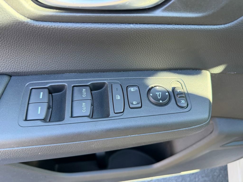 Used 2025 Honda CR-V Sport image 20