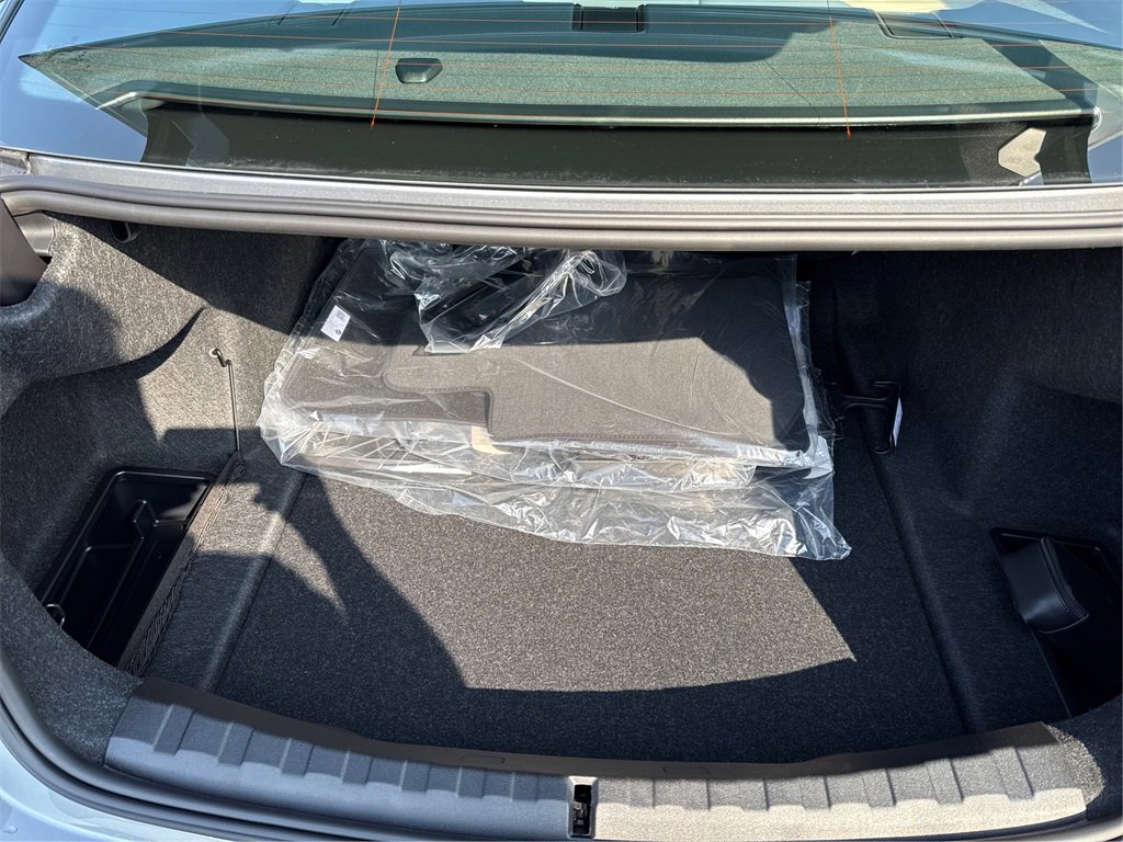 New 2025 BMW 330i Sedan w/ Premium Package image 13