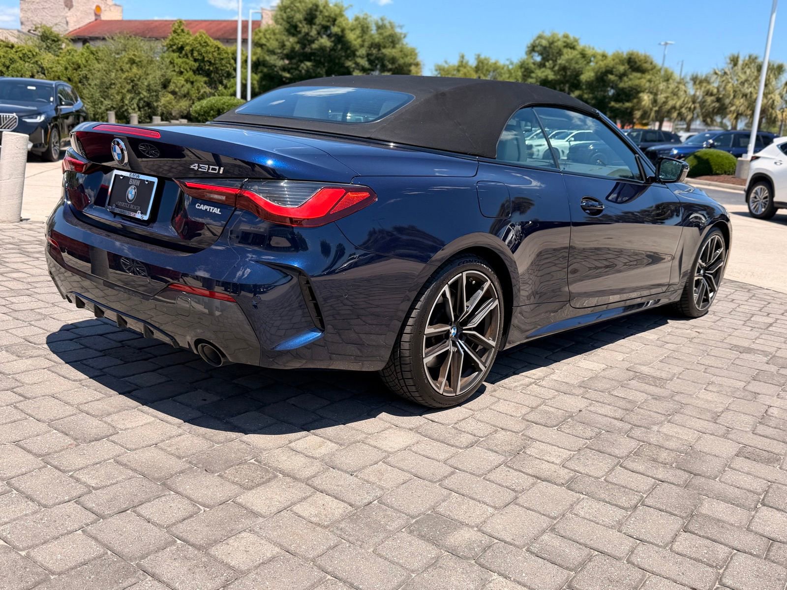 Used 2023 BMW 430i Convertible w/ M Sport Package RWD image 7