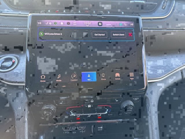 Certified 2025 Jeep Grand Cherokee L Limited w/ Black Appearance Package image 11