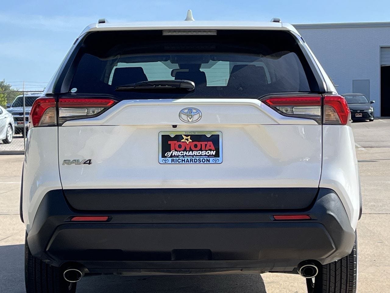 Used 2025 Toyota RAV4 XLE AWD/4WD image 5