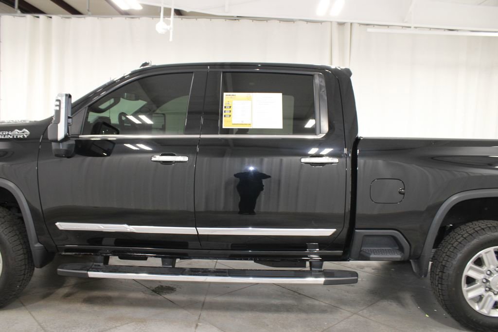 Used 2024 Chevrolet Silverado 2500 High Country image 5